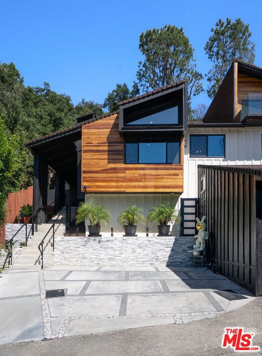 4118 Oak Hollow Road