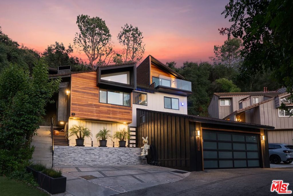 4118 Oak Hollow Road