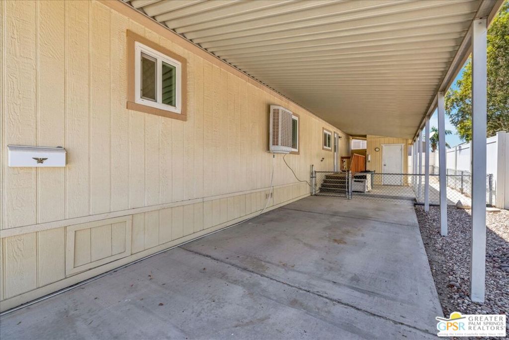 15300 Palm Drive 14