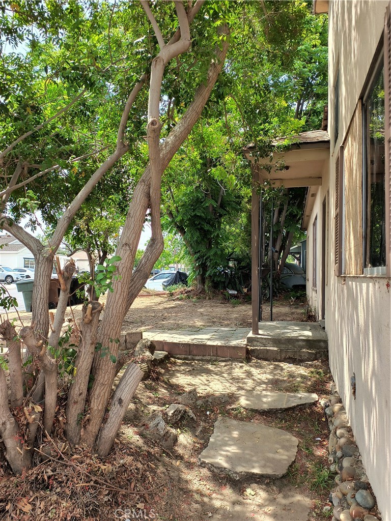 931 N Alamo Street