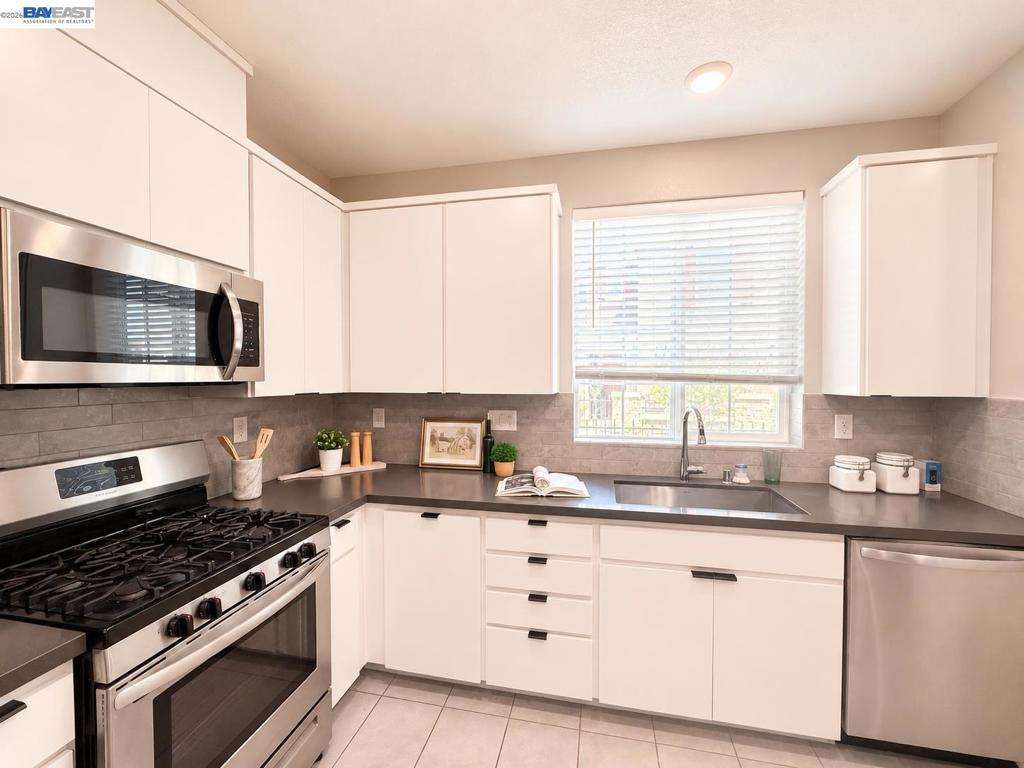 3141 Bluebird court