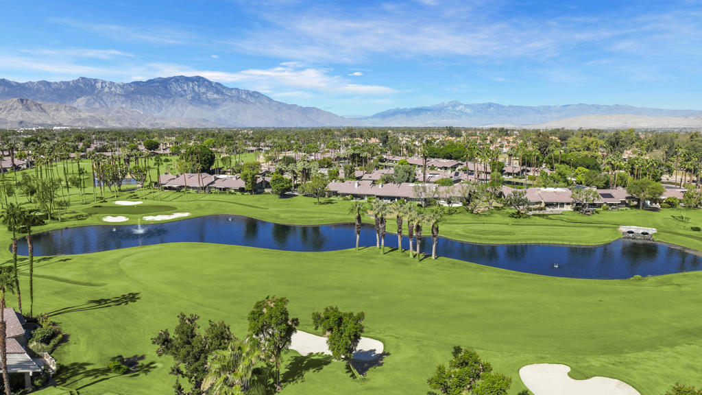The Lakes Country Cl - Residential