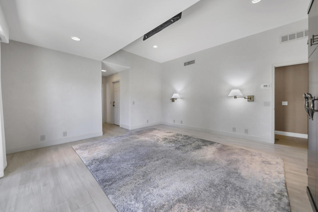 The Lakes Country Cl - Residential