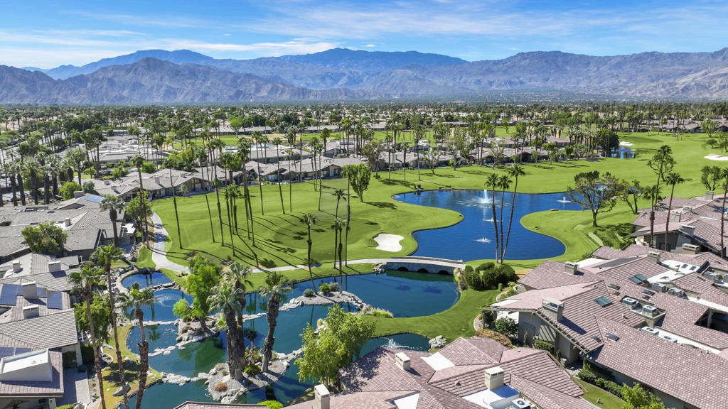 The Lakes Country Cl - Residential