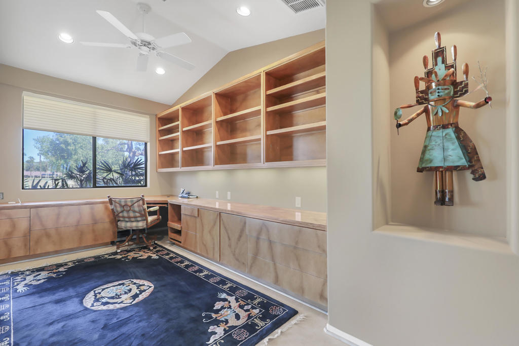 The Lakes Country Cl - Residential