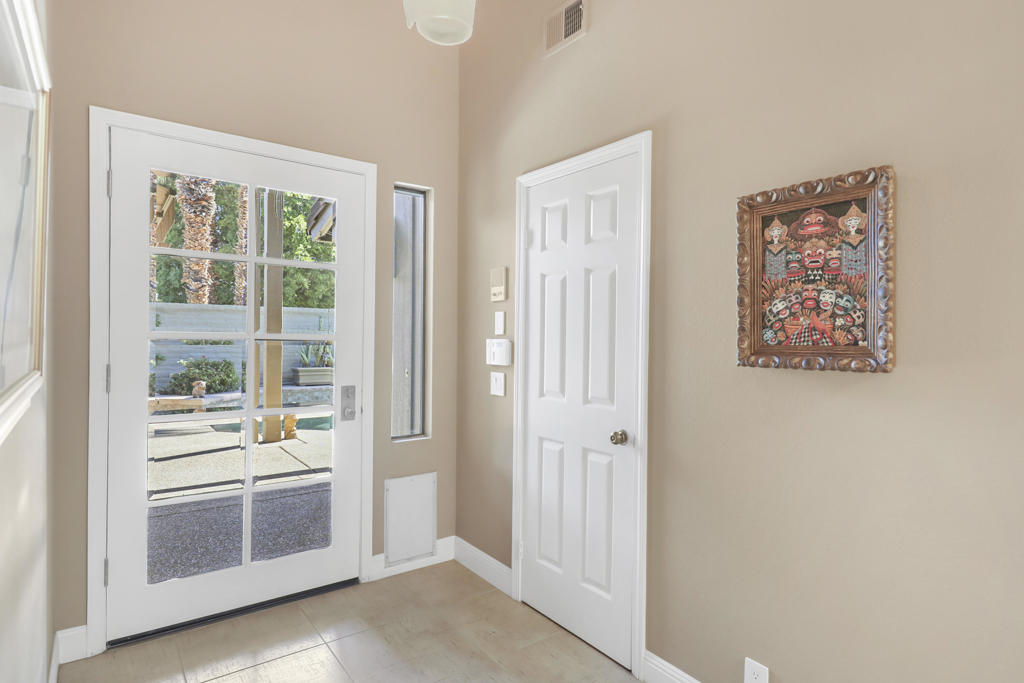 The Lakes Country Cl - Residential