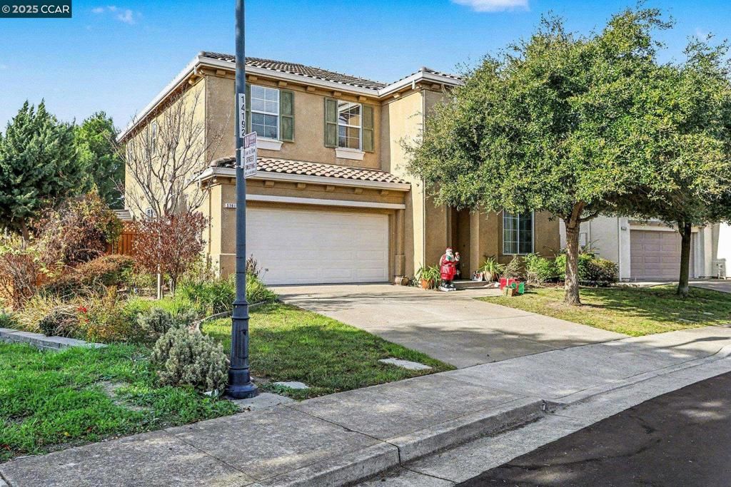 Photo of 5701 Oakmont Dr Dr, Richmond, CA 94806 (MLS # 41119470)