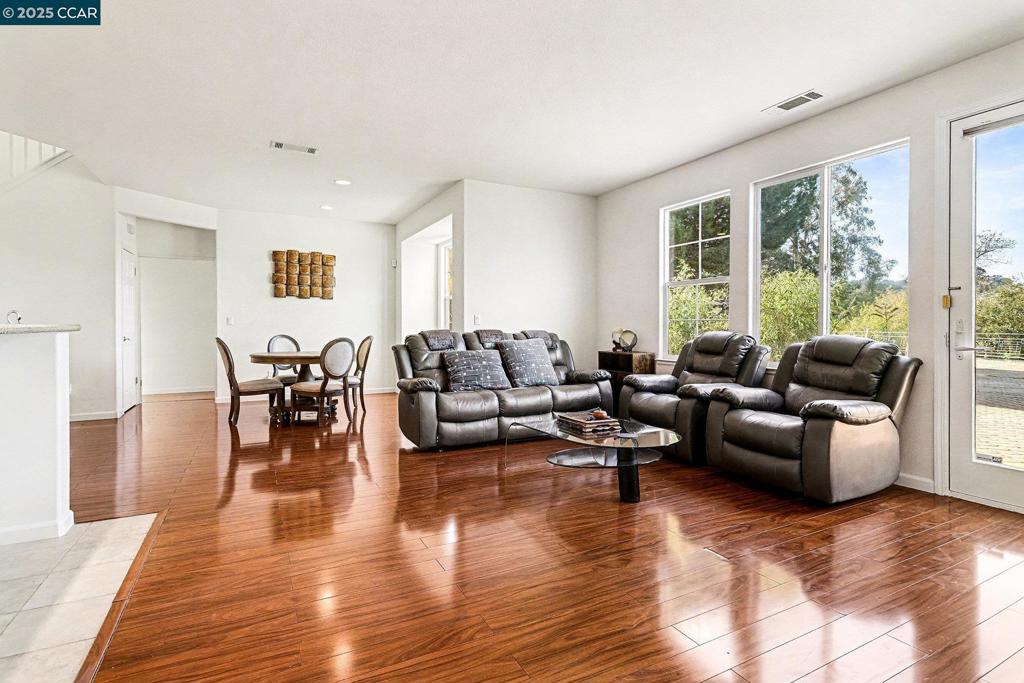 RICHMOND - Residential