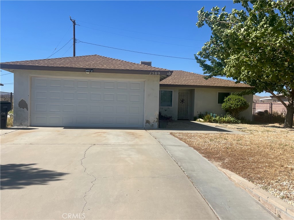 Charming Rosamond home on a spacious lot! This 4-bed, 2-bath features an open layout, updated kitchen, and cozy living area. Enjoy a large backyard perfect for entertaining, RV access, and a quiet neighborhood close to schools, parks, and shopping. Move-in ready and full of potential! Located close in proximity to Edwards Air Force base and freeway. Great home for family unit. Property also has an awesome bonus room in the back with a heater. This room would make a great workshop, home office, or game room!
Buyer to do due diligence on sqft and bedroom count.