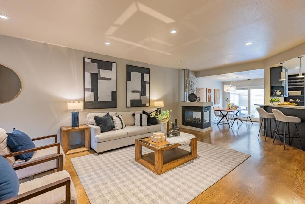 Photo of 978 La Mesa Terrace #E, Sunnyvale, CA 94086 (MLS # ML82033841)