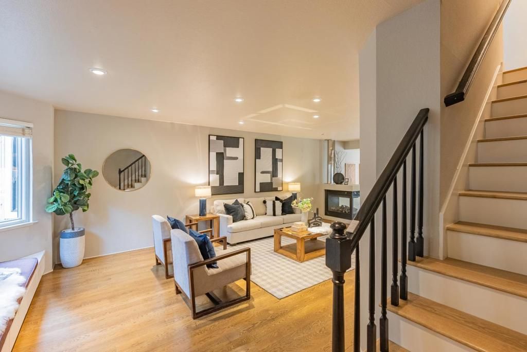 Photo of 978 La Mesa Terrace #E, Sunnyvale, CA 94086 (MLS # ML82033841)