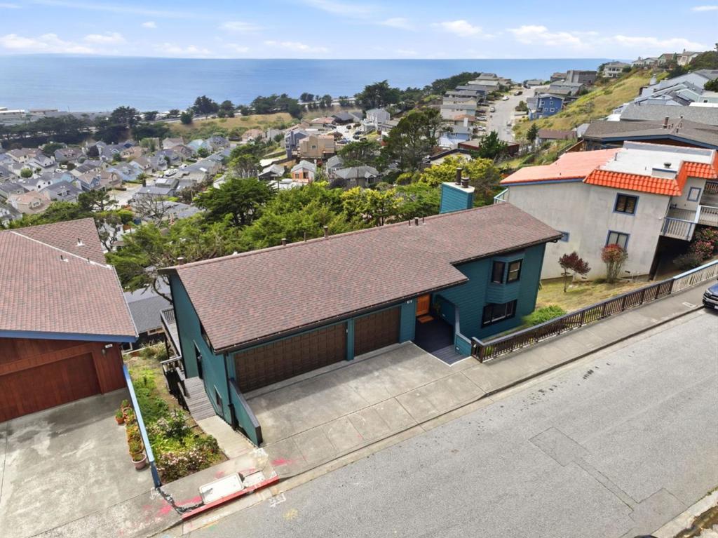 308 Farallon Avenue