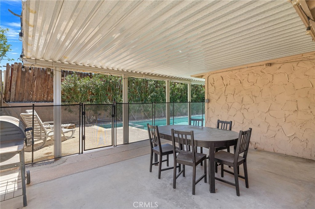 Palm Desert Country Club (32417) - Residential