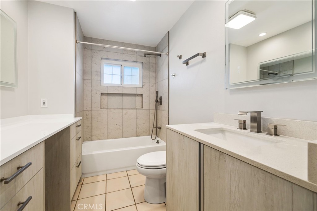 Palm Desert Country Club (32417) - Residential