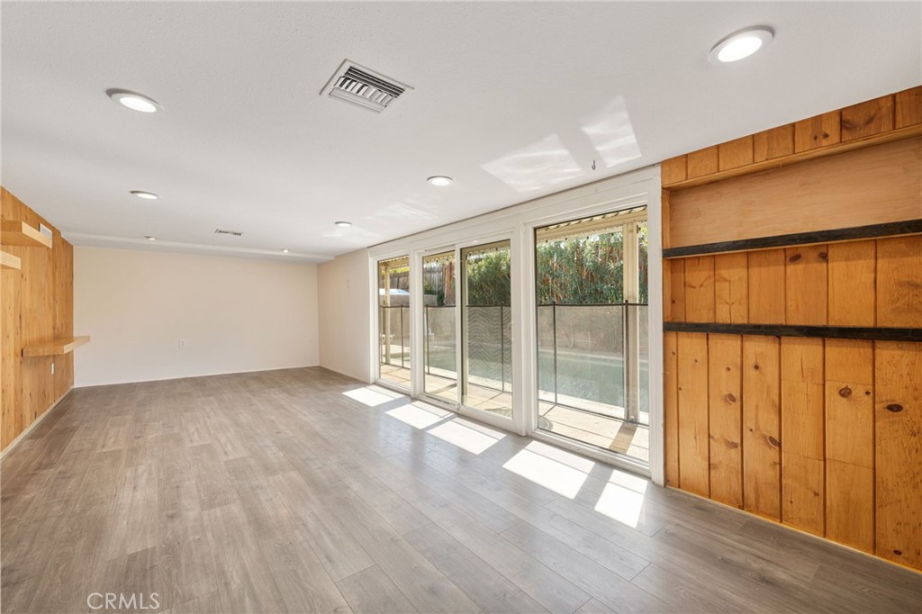 Palm Desert Country Club (32417) - Residential