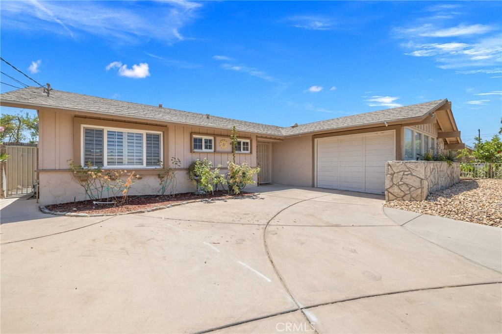 Palm Desert Country Club (32417) - Residential