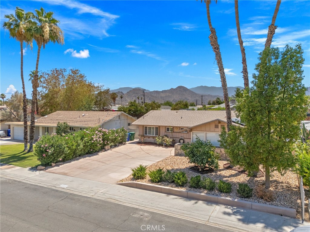 Palm Desert Country Club (32417) - Residential