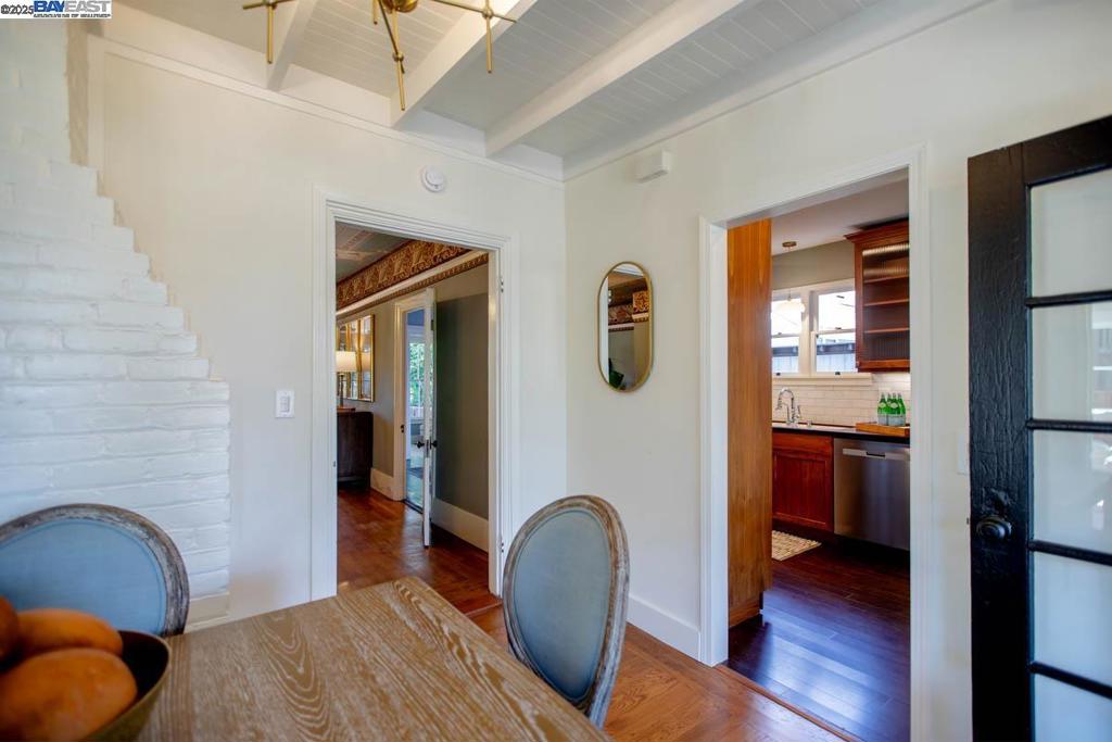 EAST END - Residential