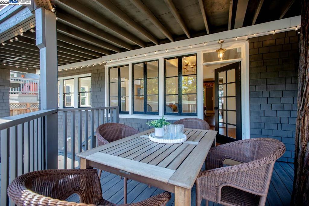 EAST END - Residential