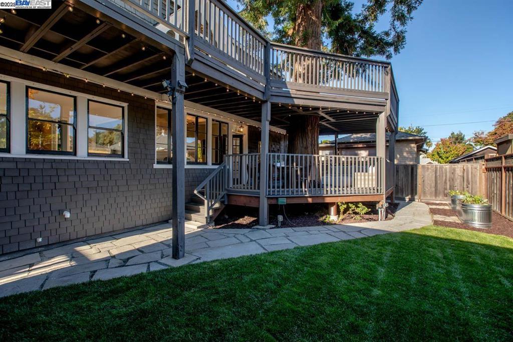 EAST END - Residential