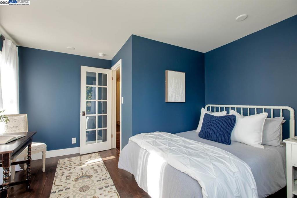 EAST END - Residential