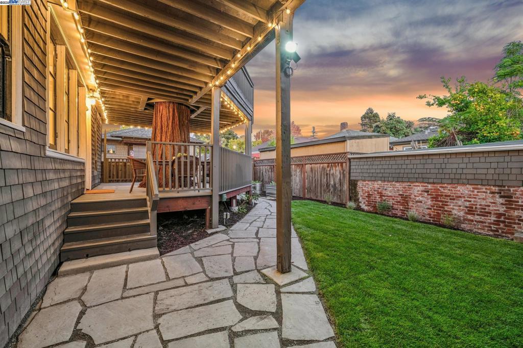 EAST END - Residential