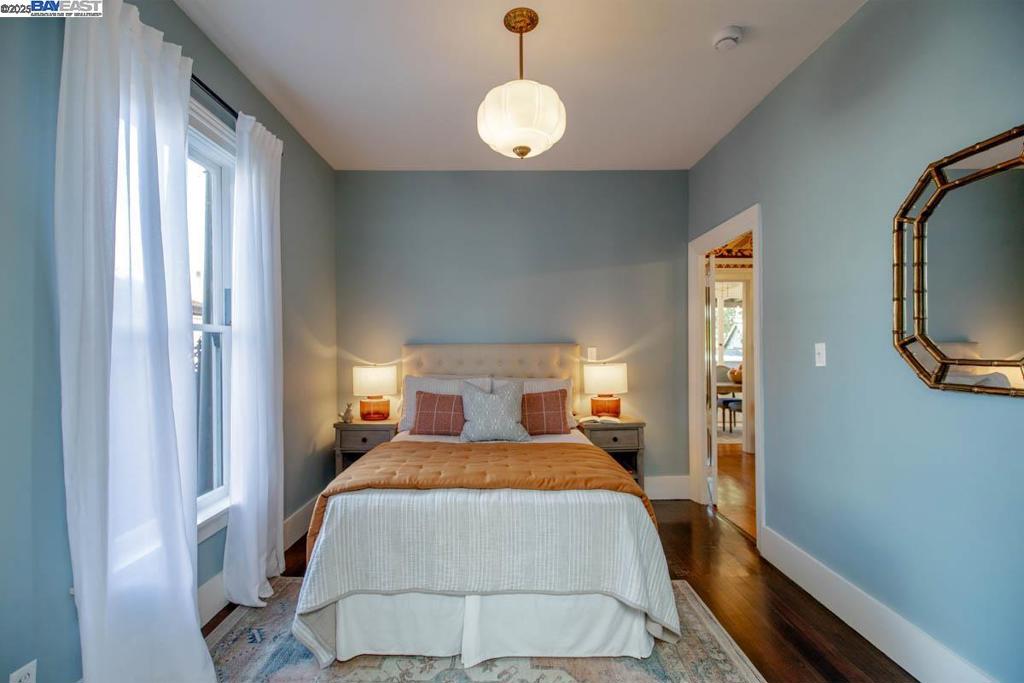 EAST END - Residential