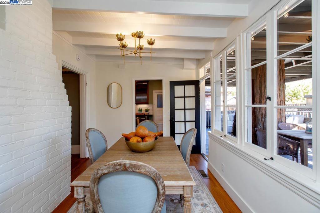 EAST END - Residential