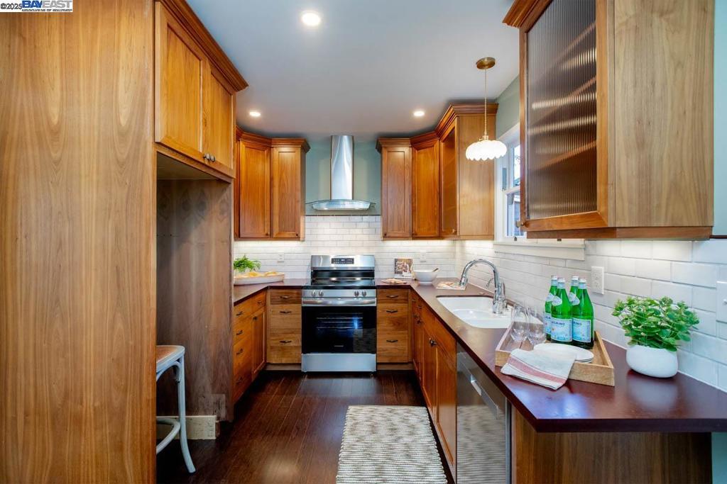 EAST END - Residential