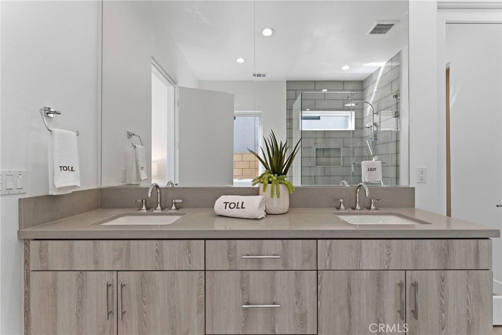 Escena (33274) - Residential