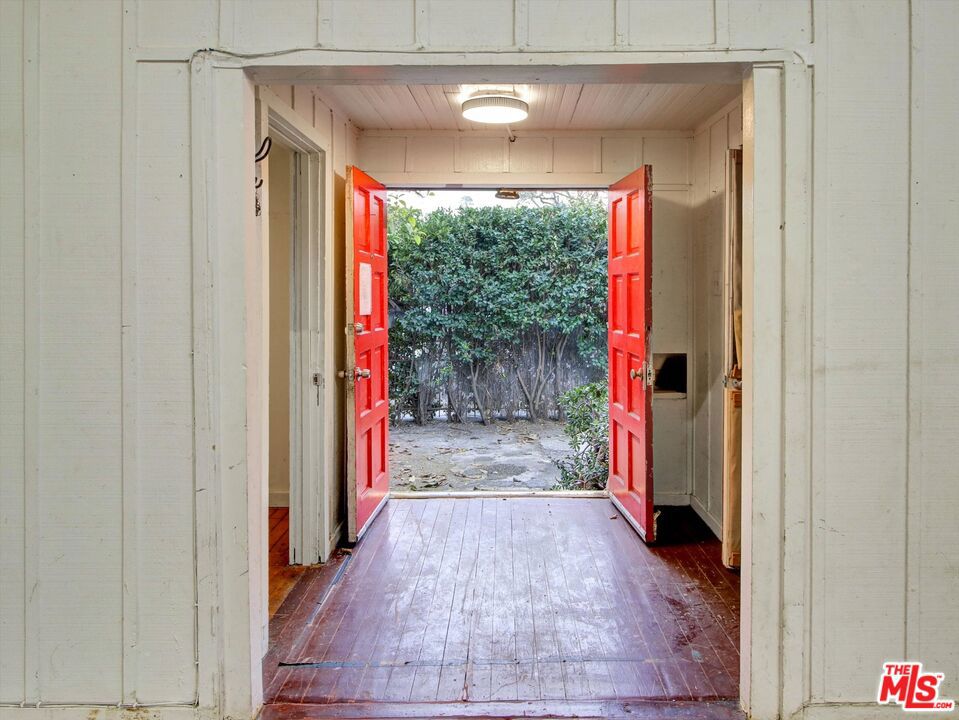 1428 N Mccadden Place