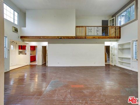 Photo of 1428 N Mccadden Place, Los Angeles, CA 90028 (MLS # 26671205)