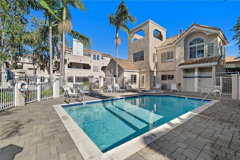 4581 Warner Avenue 202 Huntington Beach CA 92649