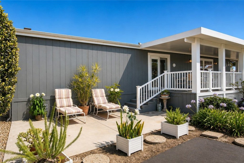 16222 Monterey