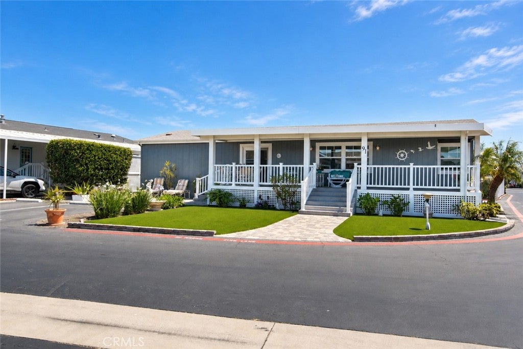 16222 Monterey