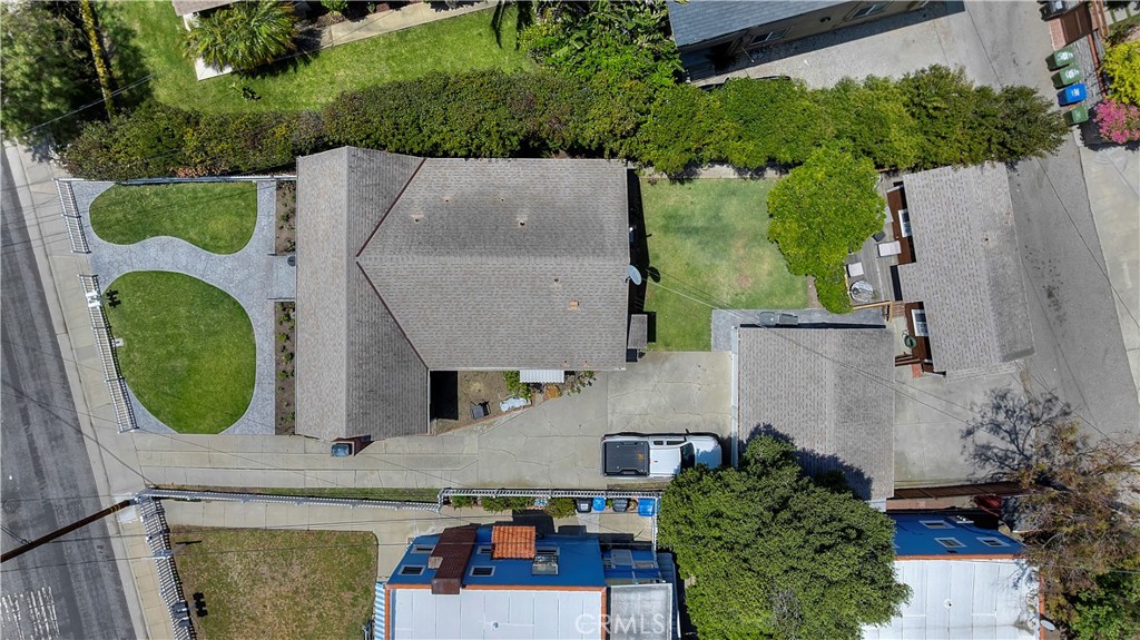 422 W 40th Street