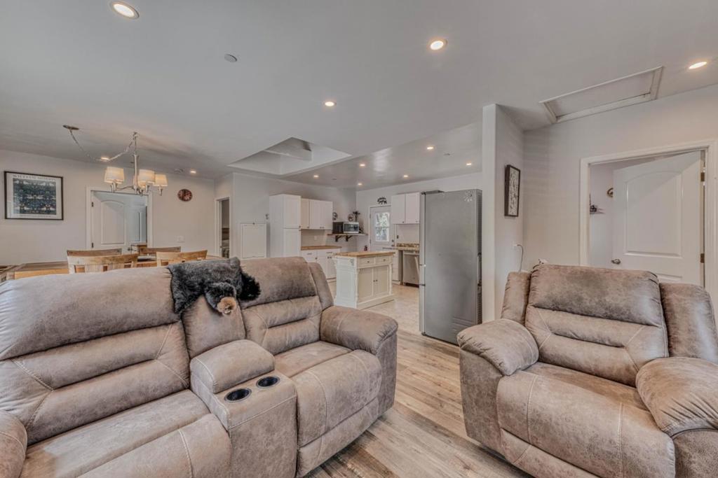 415 Carpenteria Road