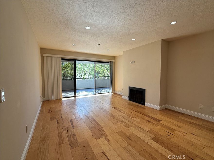 Great first-floor location - large 2 Master Bedroom/Bath, home with huge balcony with peek a boo OCEAN view, neighbor on only one side”. Wide and super-functional kitchen open to the living room, featuring a great floor plan design and amazing hardwood flooring in the wonderful Villa Balboa community. Resort-like living with two (2) swimming pools, pickleball and tennis courts, a state-of-the-art gym, and moments to the beach.