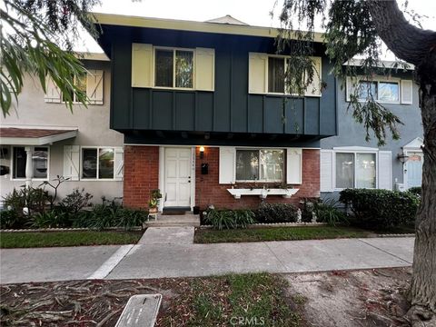 Photo of 19844 Inverness Ln, Huntington Beach, CA 92646 (MLS # PW26077204)