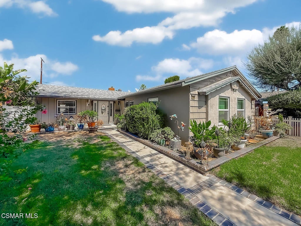 22847 W Enadia Way