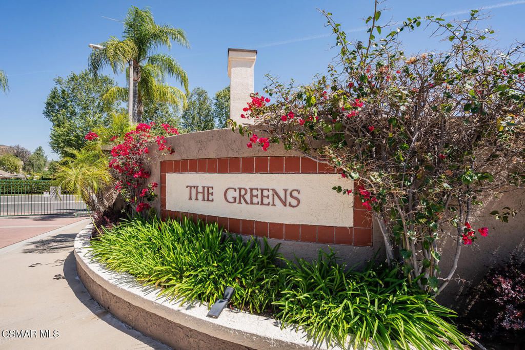 Photo of 675 Overlook Road, Simi Valley, CA 93065 (MLS # 226001616)