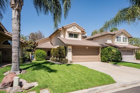 Photo of 675 Overlook Road, Simi Valley, CA 93065 (MLS # 226001616)