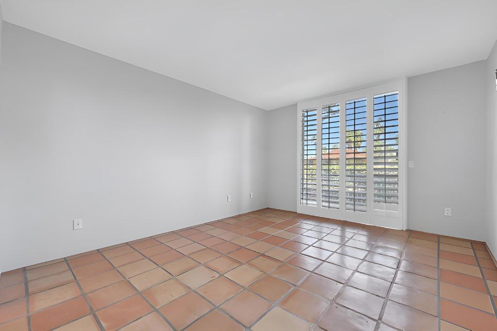 Sunrise C.C. - Residential