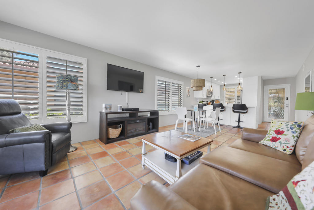 Sunrise C.C. - Residential