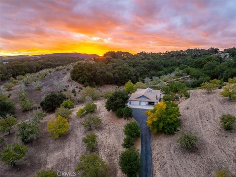 4242 Las Tablas Willow Creek Road Paso Robles CA 93446