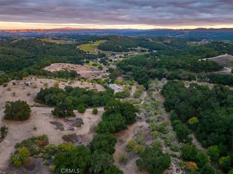 Tiny photo for 4242 Las Tablas Willow Creek Road, Paso Robles, CA 93446 (MLS # NS25221550)