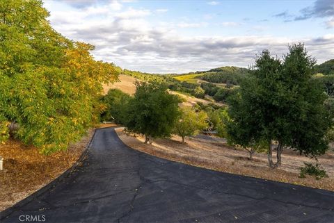 Tiny photo for 4242 Las Tablas Willow Creek Road, Paso Robles, CA 93446 (MLS # NS25221550)