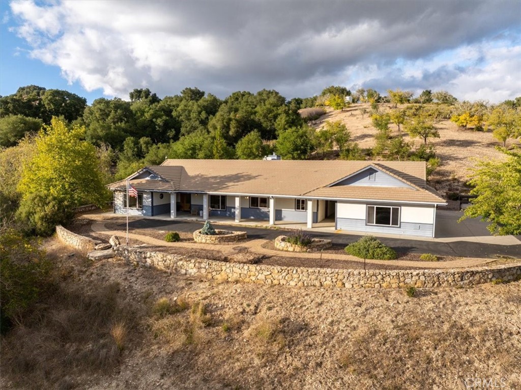 PROPERTIES 4242 Las Tablas Willow Creek Road