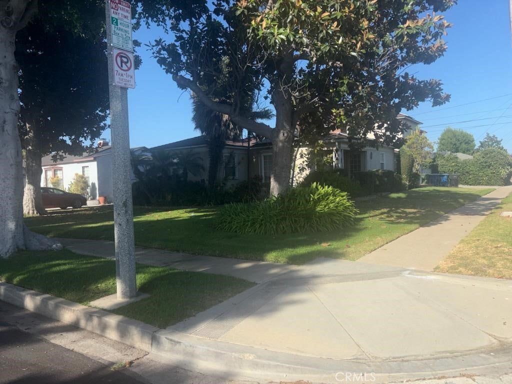 9532 S 4th