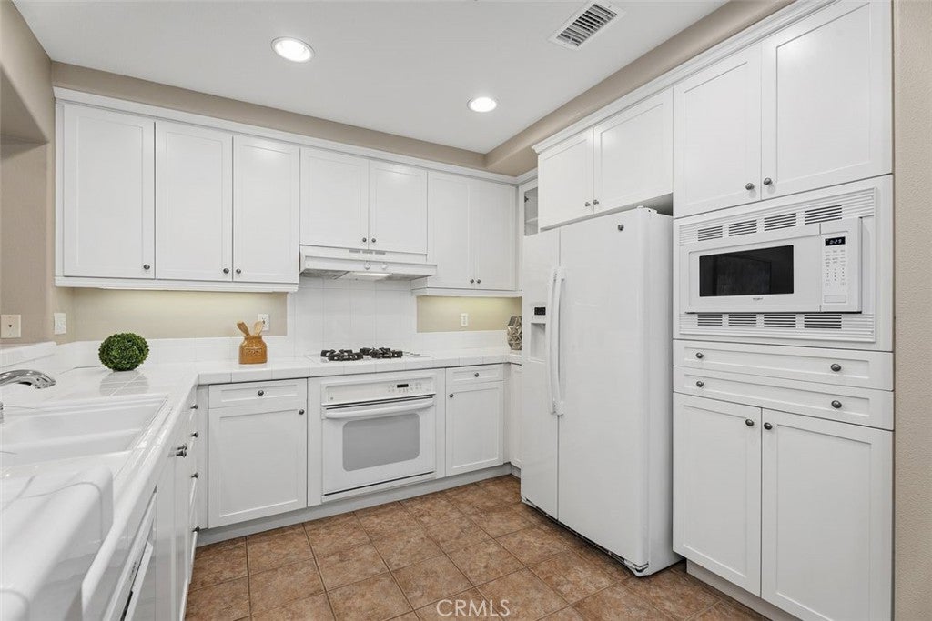 44 Burlingame, Irvine CA 92602 - Photo 19
